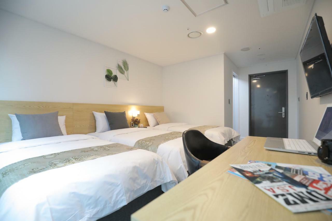 Line Myeongdong Hotel 3*